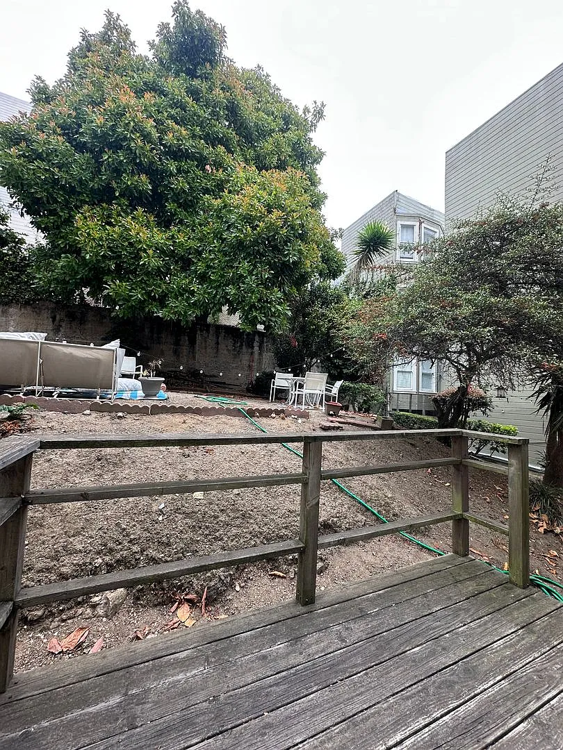 1230 Hyde Street (744r) — Photo 4