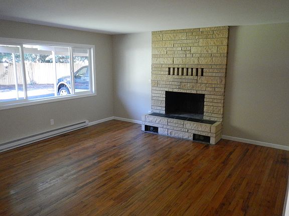 5th image of 2505 NE 129th St