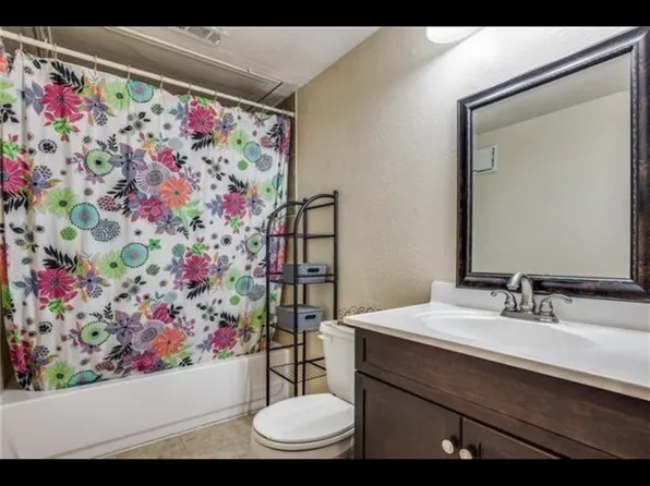 1001 E Peters Colony Rd, Carrollton, TX 75007
