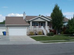 9286 S Elk Meadows Dr, West Jordan, UT 84088