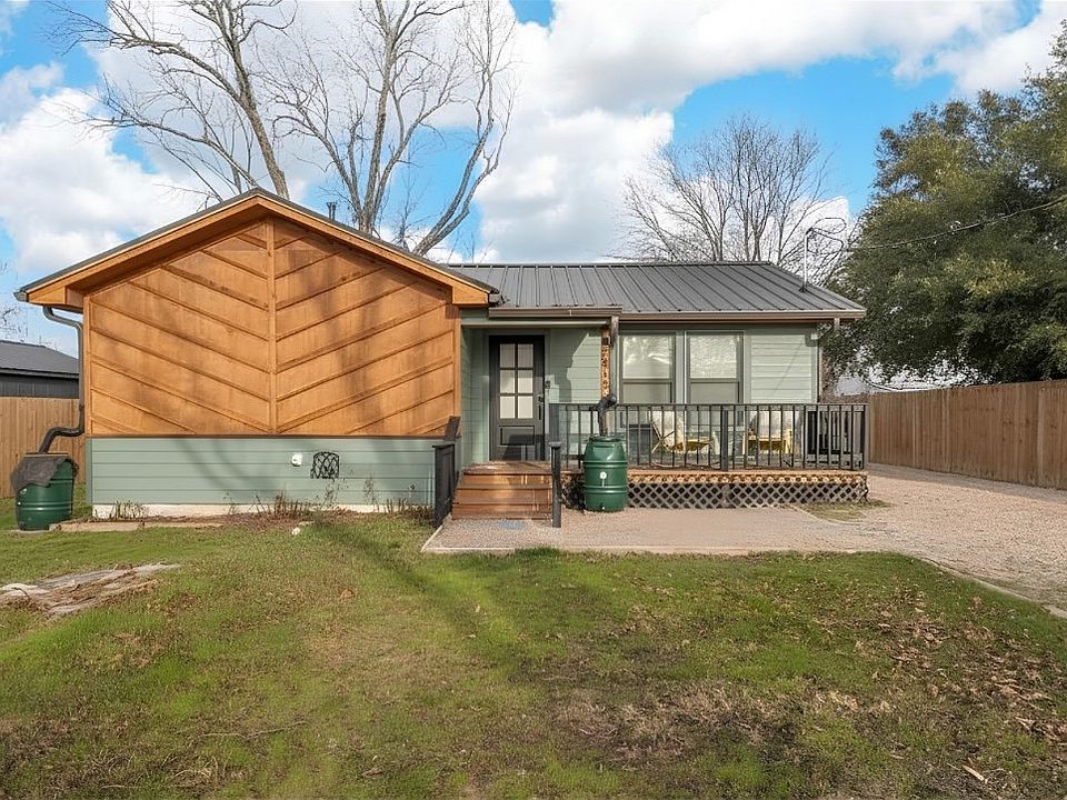1st image of 3812 Orchard Ln