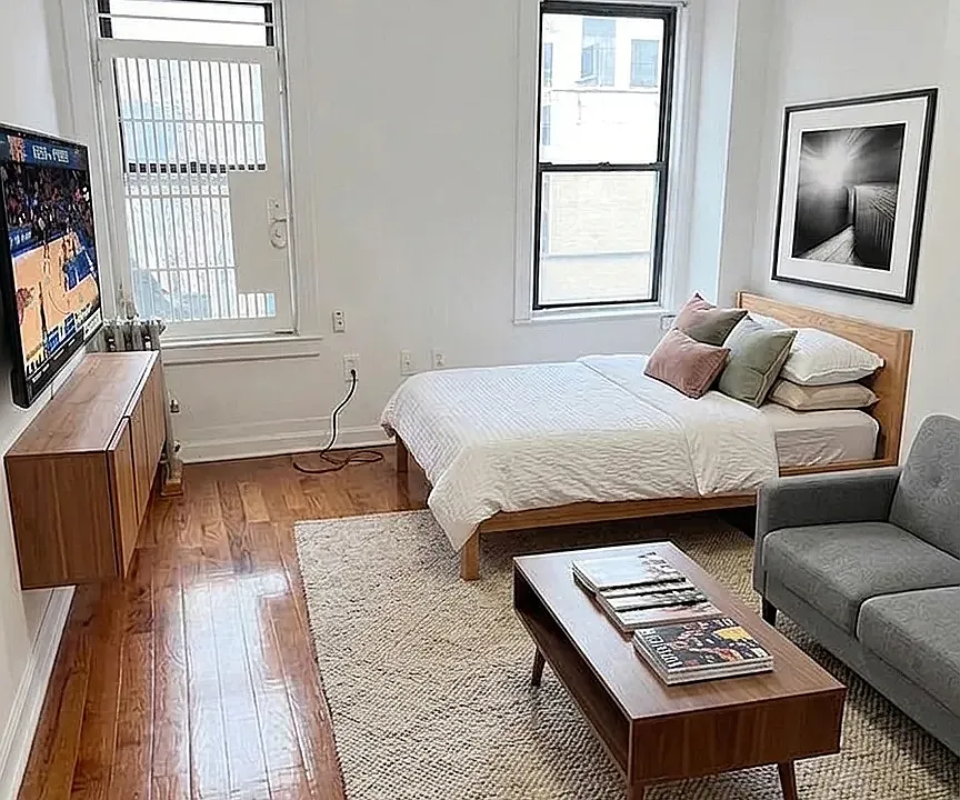 200 Allen St #4R