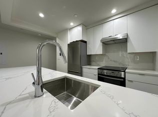 25-31 27th St #2R, Astoria, NY 11102