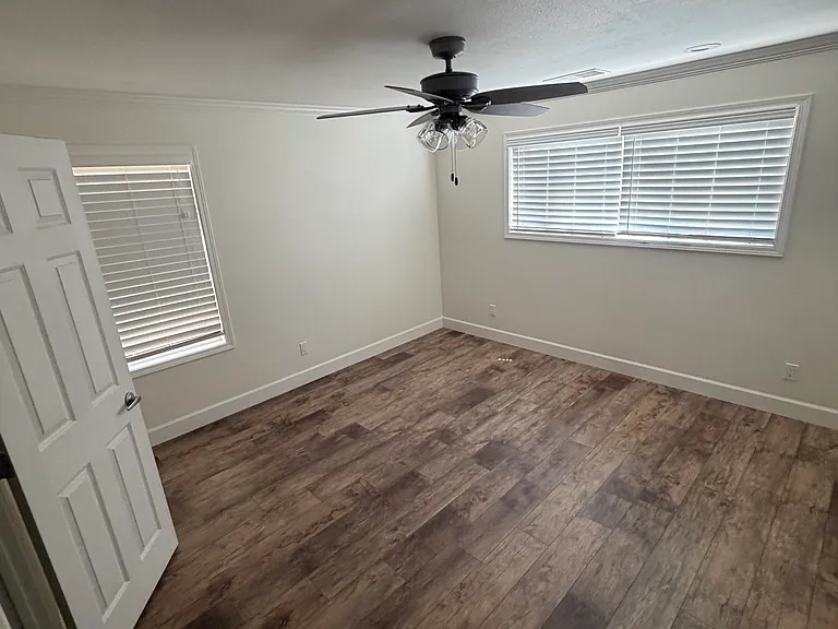 16944 Los Reyes Ave — Photo 3