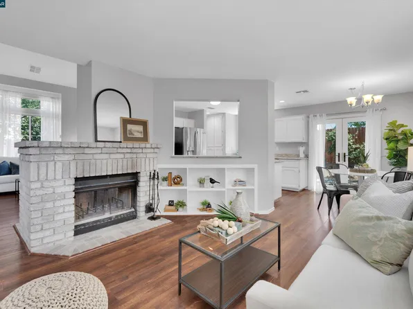 400 Devon Ct, Oakley, CA 94561