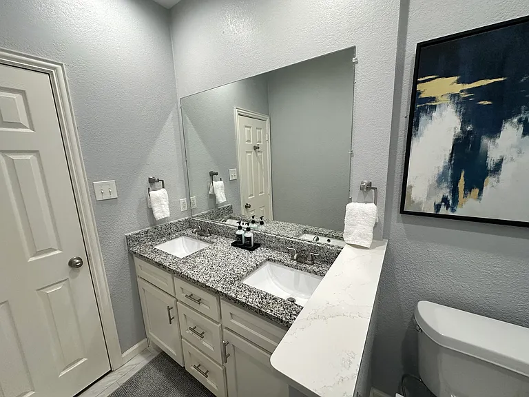 2506 Spring Hill Ln — Photo 9