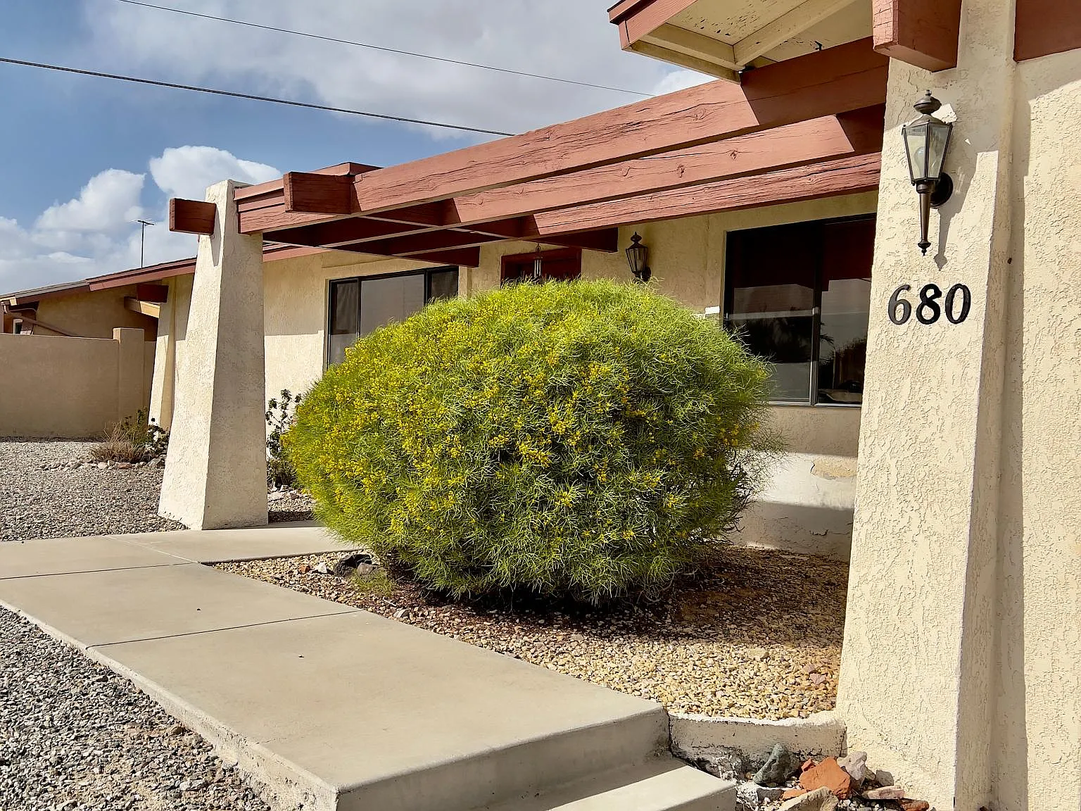 680 Papoose Dr — Photo 2