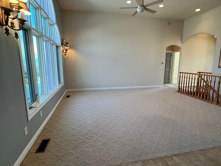 1124 Alta Vista Dr — Photo 12