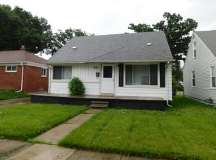 24234 Wilmot Ave, Eastpointe, MI 48021