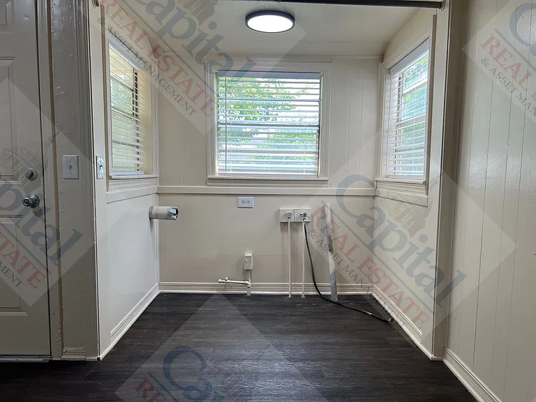 806 Bell Dr — Photo 12