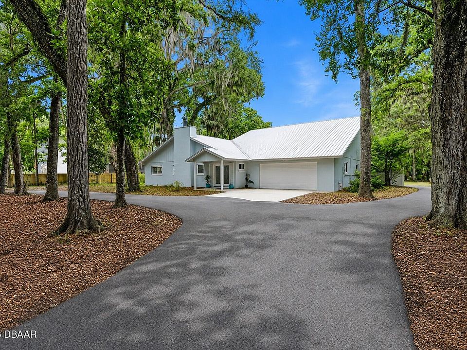 1st image of 555 Wildwood Dr