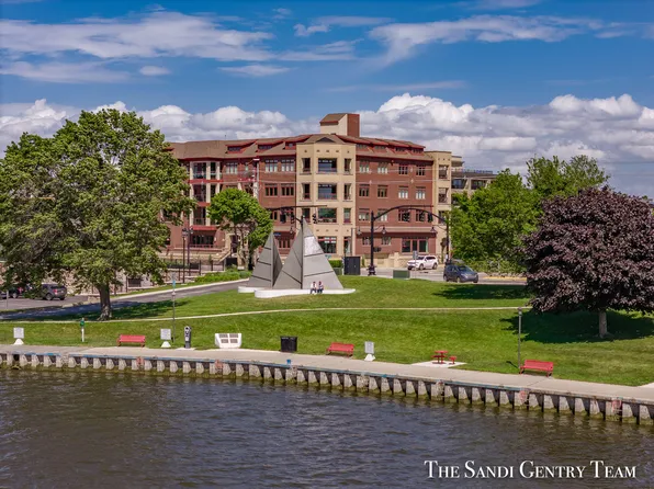 22 S Harbor Dr Unit 402, Grand Haven, MI 49417