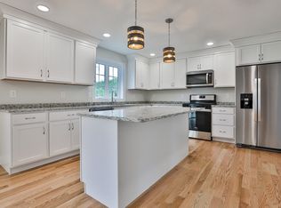 201 Holman St, Lunenburg, MA 01462