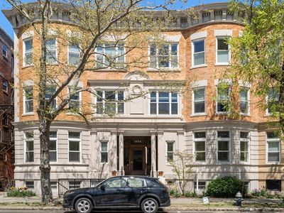 1824 Beacon St APT 3, Brookline, MA, 02445