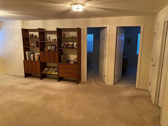 Great / Family room. Furniture NOT included.