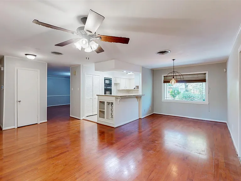 5338 Creekbend Dr — Photo 19