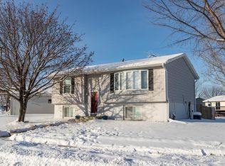 4231 9th St NW, Rochester, MN 55901