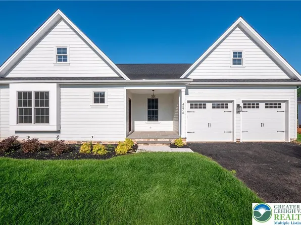 4276 Stonebridge Dr, Bethlehem, PA 18015