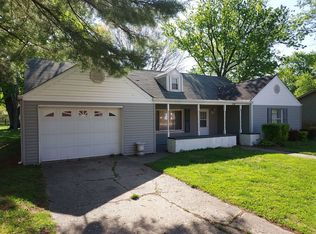 226 N Illinois St, Atwood, IL 61913