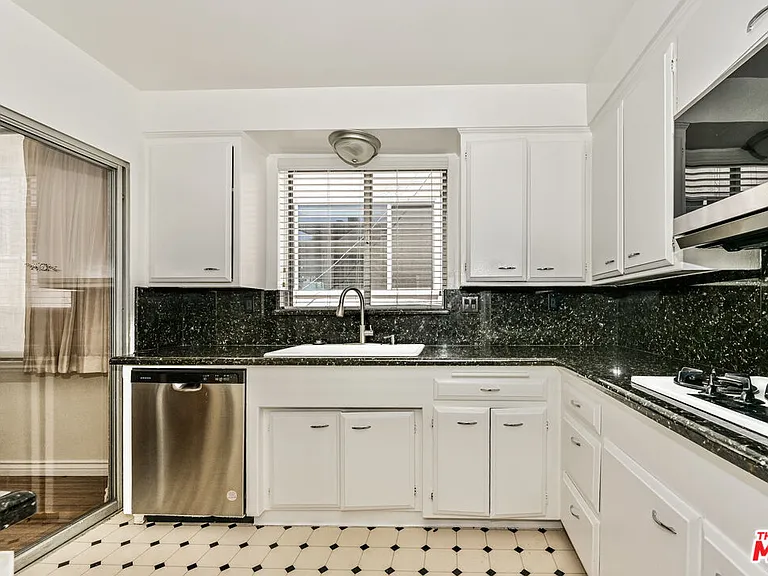 237 N Almont Dr #303 — Photo 5
