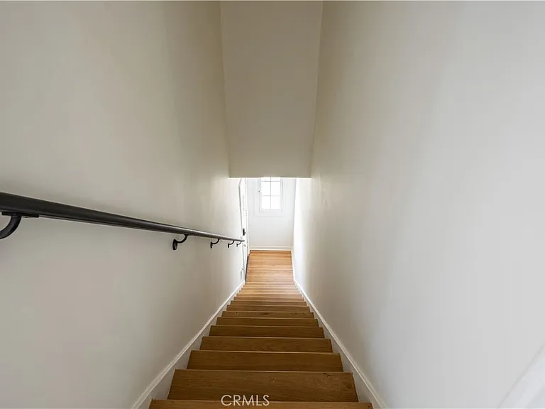 738 S Stanley Ave — Photo 23