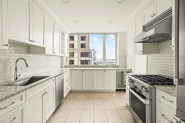 Kitchen, photo 1
