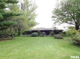 318 E Helen Dr, Chillicothe, IL 61523