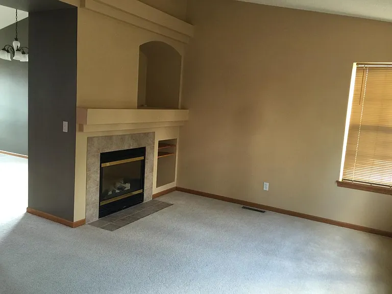 1023 Providence Dr #TOWNHOUSE — Photo 3