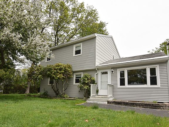 2nd image of 92 Farview Drive