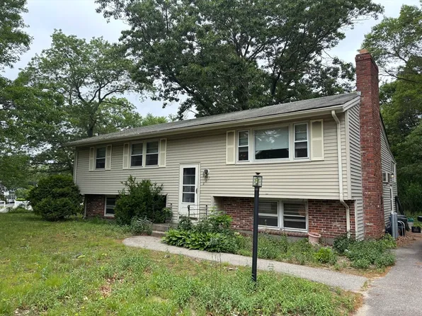 607 Turnpike St, Stoughton, MA 02072