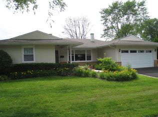 1224 Cypress Ln, Elk Grove Village, IL 60007