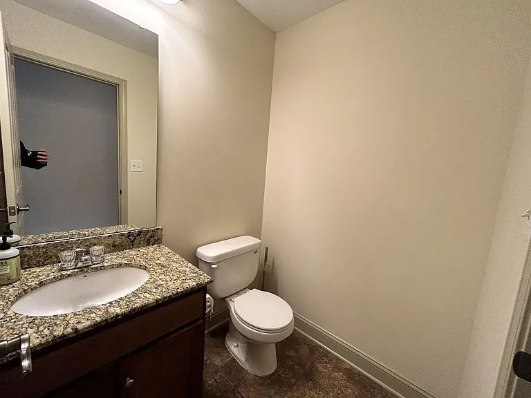 203 Kelly Rd #904 — Photo 14
