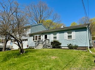 15 Topstone Dr, Bethel, CT 06801