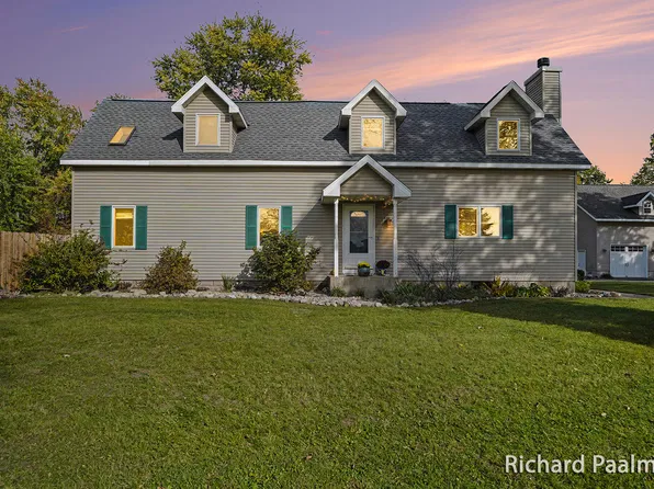 12018 Linden Dr NW, Marne, MI 49435