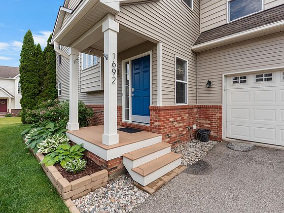 3rd image of 1692 Enclave Ln