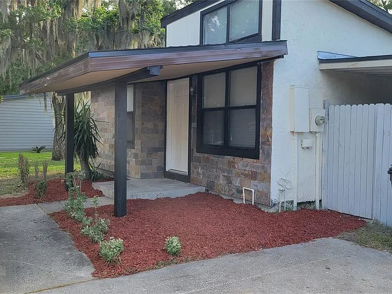 1103 Errol Place Cir — Photo 1