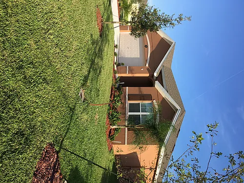1522 Lexington Sq SW Photo 1