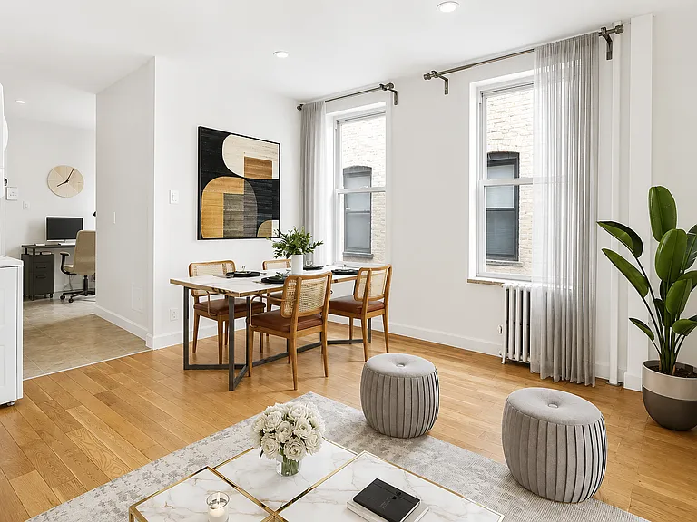 290 Nassau Ave #2R — Photo 2