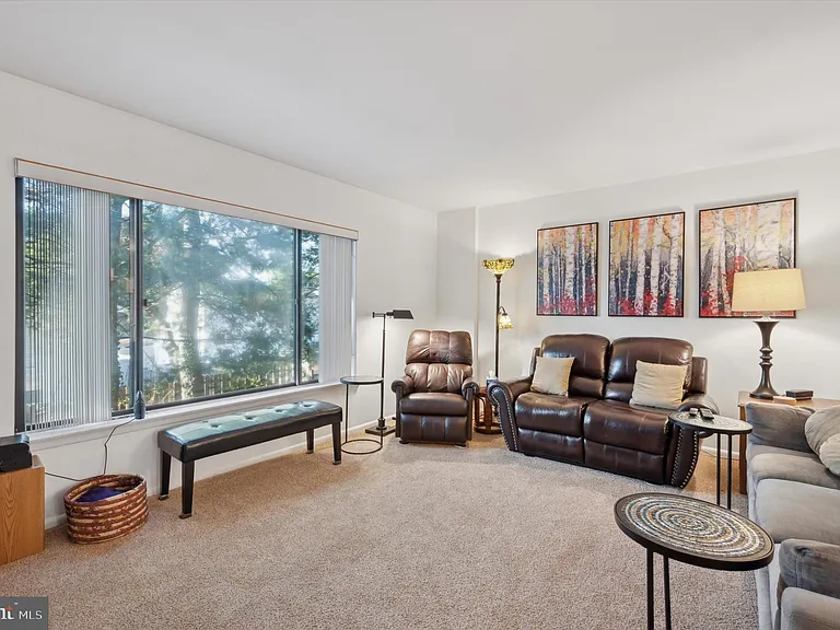 921 Putnam Blvd #113 — Photo 13