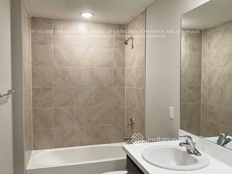 373 NW Avens St — Photo 17