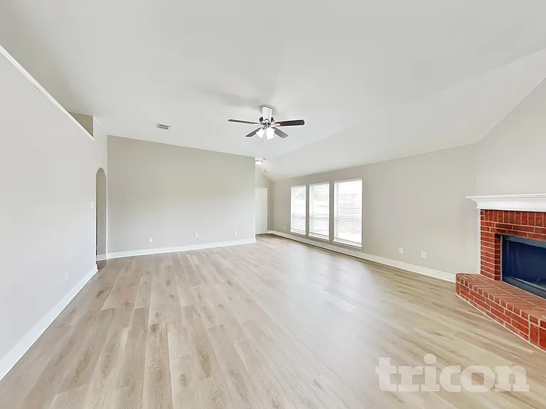 1000 Trinidad Dr — Photo 2