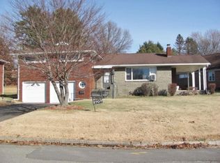 2707 Hamilton Dr, Endwell, NY 13760