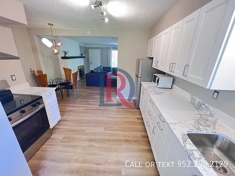 13702 Country Ln — Photo 7
