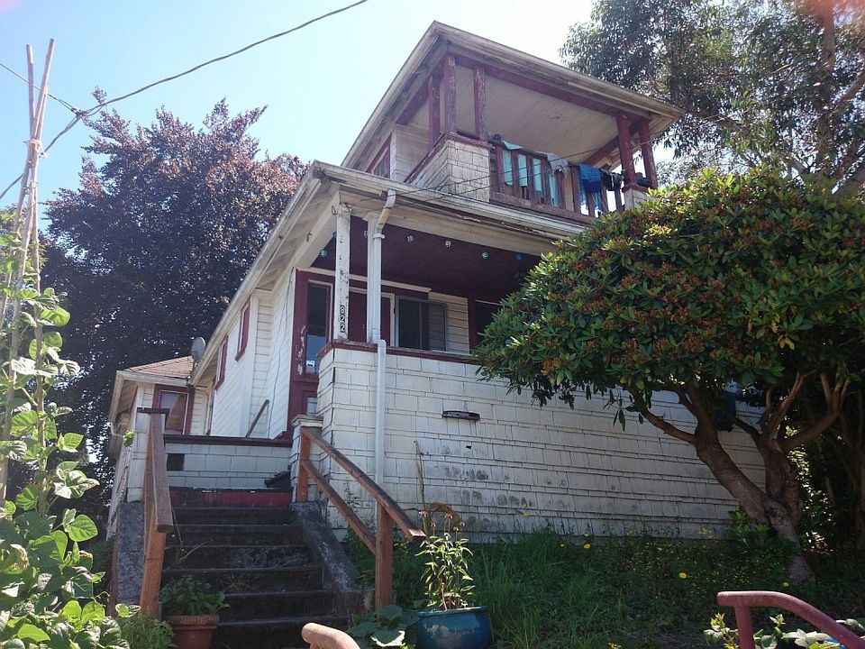 2nd image of 822 Martin Luther King Jr Way