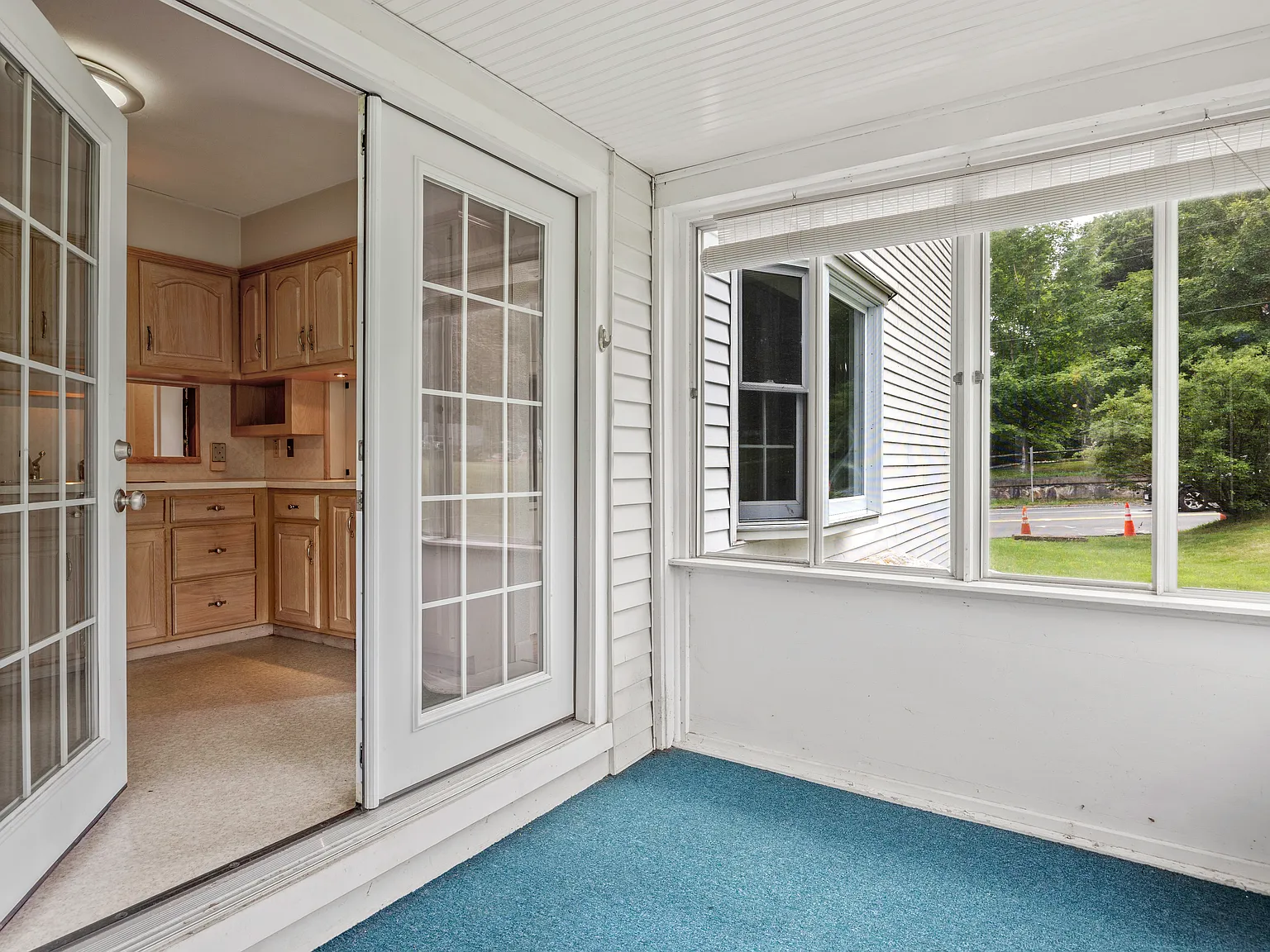 3 bed, 1.5 bath, $2,500 — Photo 4