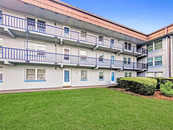 333 Lake Howard Dr NW APT 212A, Winter Haven, FL 33880