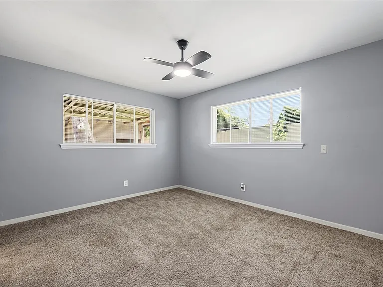 4014 Mona Lee Ln — Photo 15