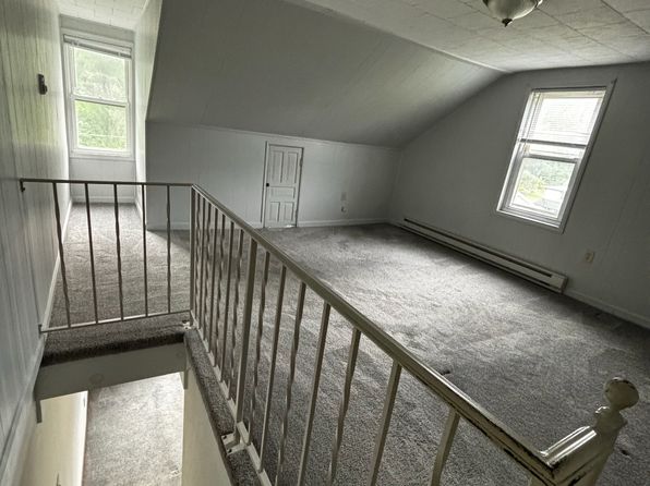 15 Saint Marys Ave #3