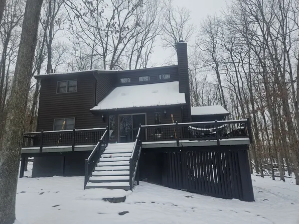 116 Cheyney Dr, Hazleton, PA 18202