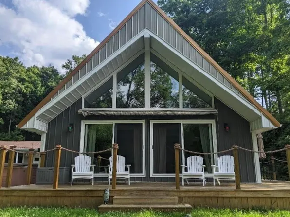 438 Avon Pl, Thornville, OH 43076